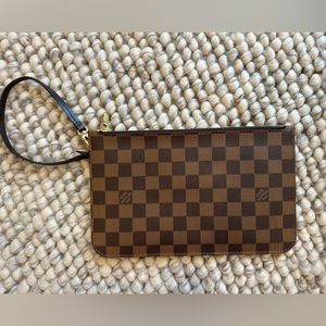 Louis Vuitton Damier Ebene pochette